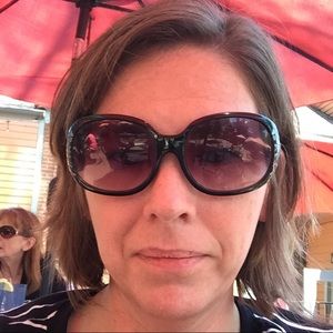 Meet your Posher, Stacy